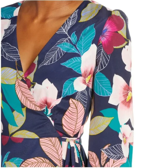 Floral Faux Wrap Dress - Picture 3 of 8